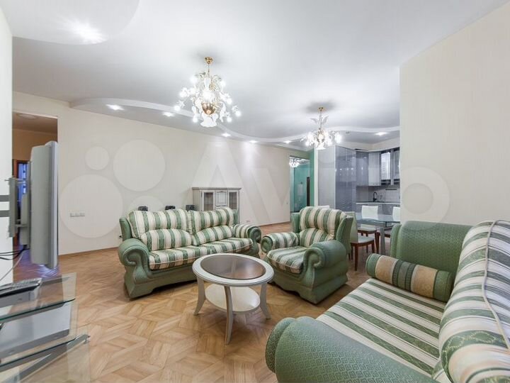 3-к. квартира, 140 м², 18/22 эт.