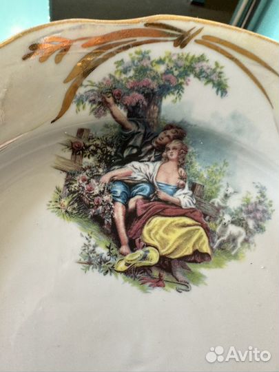 Набор старинной столовой посуды