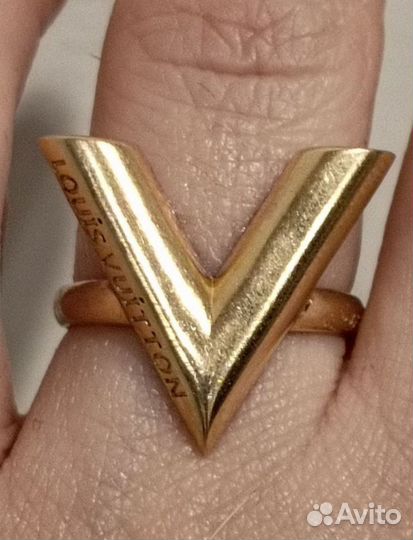 Золотое кольцо 585