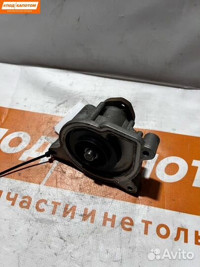 Водяная помпа Volkswagen 03C121008B