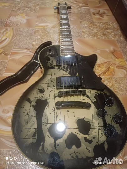 Гитара + комбоусилитель Roland Cube-20X