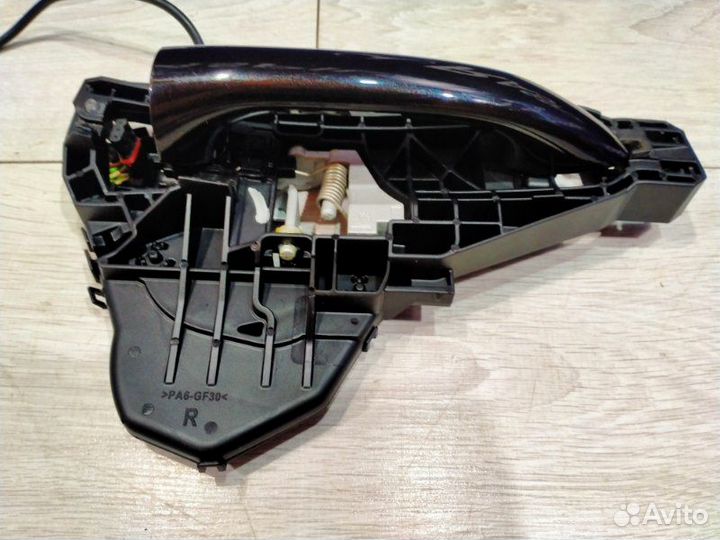 Ручка двери внешняя передняя правая Mercedes-Benz