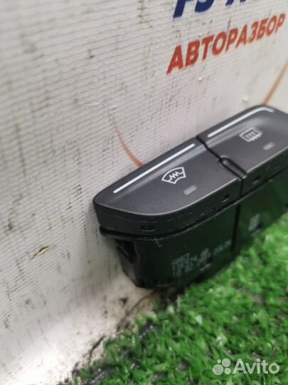 Кнопка обогрева заднего стекла Ford Focus 3