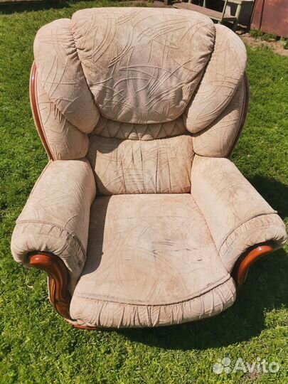 2 крепких кресла