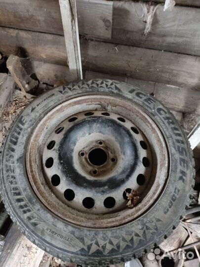 Bridgestone Ice Cruiser 5000 2.25/4.5 R4