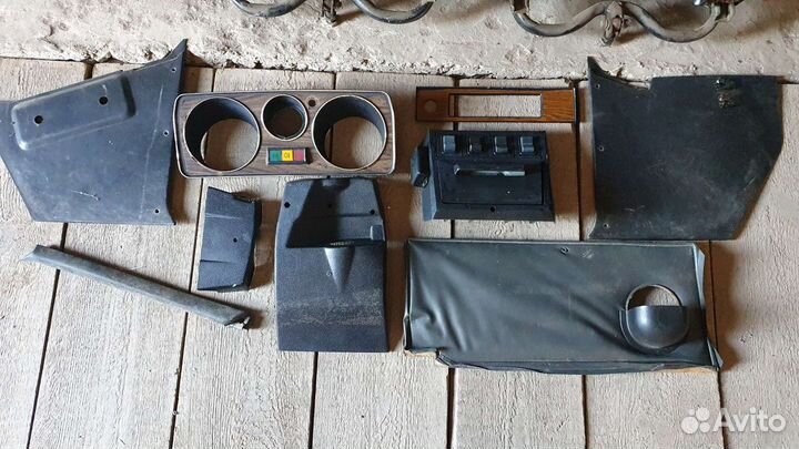 Торпедо сиденья коврики пола на волгу 3102