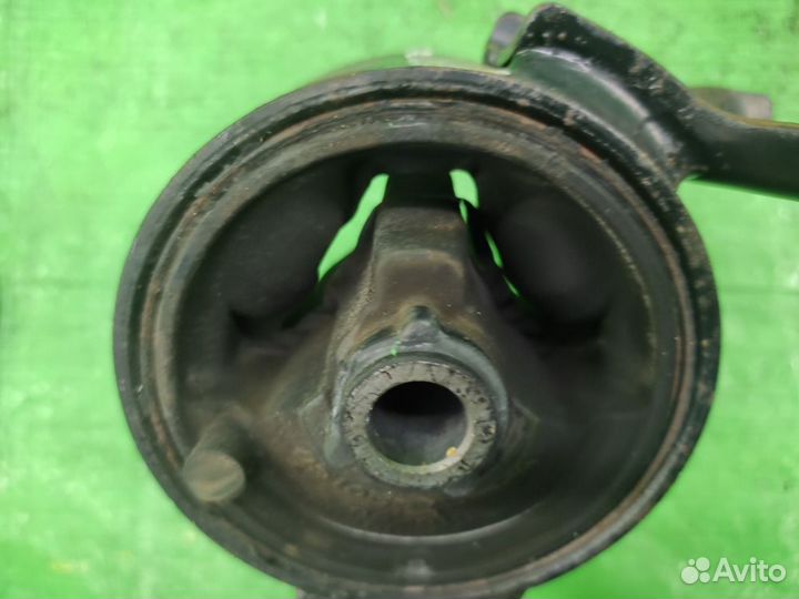 Подушка (опора) двс левая Caliber/Compass/Patriot