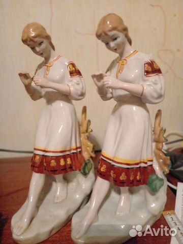 Статуэтка Гадание на ромашке