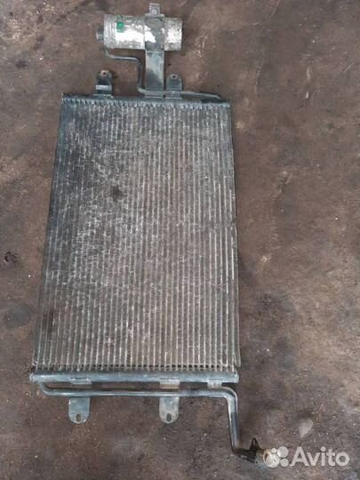 Радиатор кондиционера Volkswagen Golf 4 2000