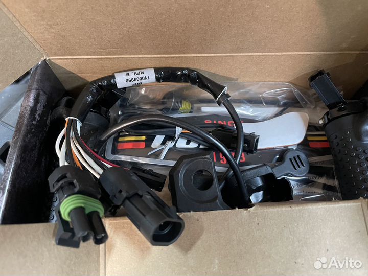 Подогрев ручек и курка газа BRP Can-am 715008739