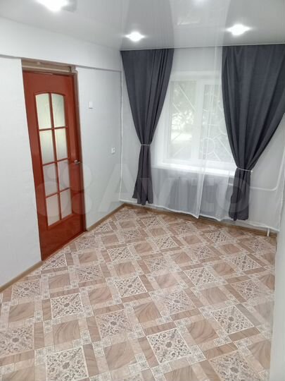 2-к. квартира, 45 м², 1/4 эт.