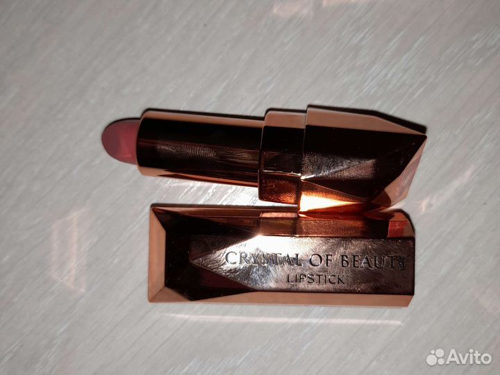 Помада Летуаль