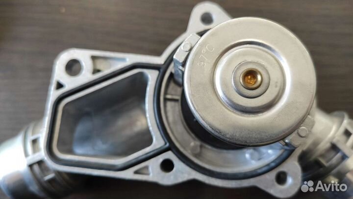 Алюминиевый термостат BMW m52tu/m54 2 vanos