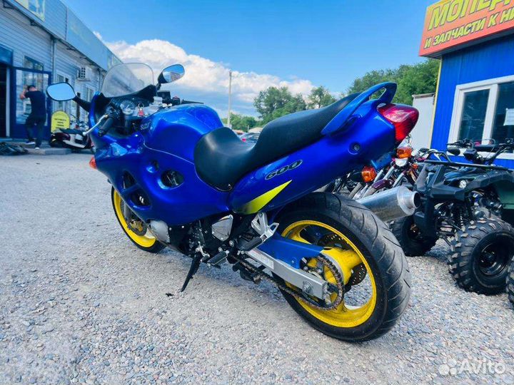 Suzuki GSX600F katana
