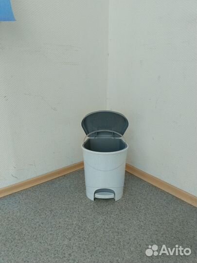 Мусорное ведро