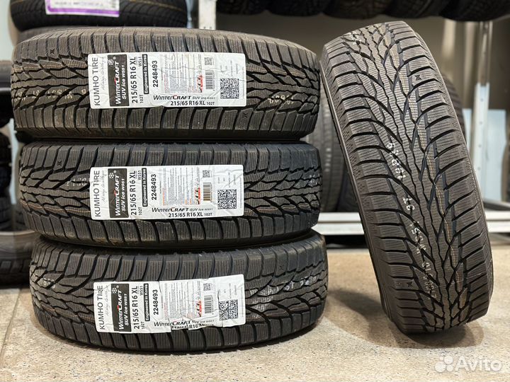 Kumho WinterCraft Ice Wi51 215/65 R16 102T