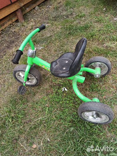 Трехколесный велосипед