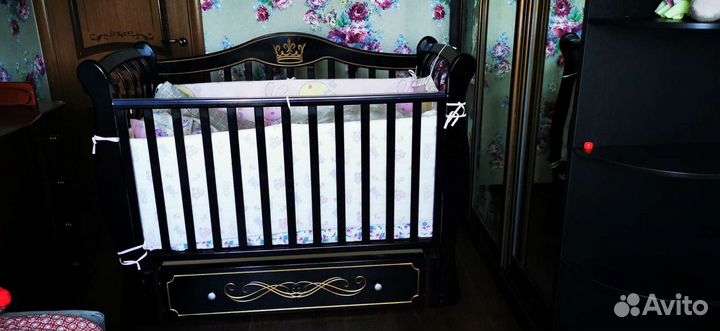 Детская кроватка