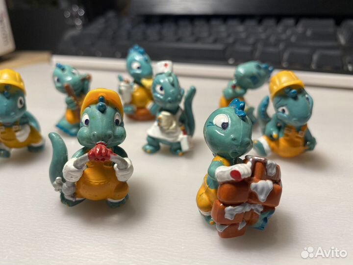 Киндеры 90-х гномы и дино