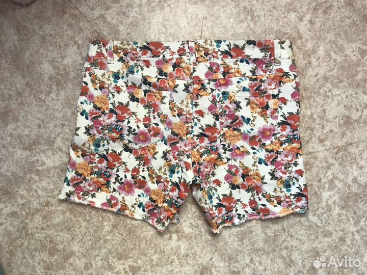 Шорты женские