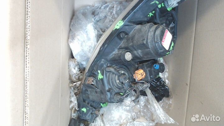 Фара (передняя) Mazda 5 (CR), 2005