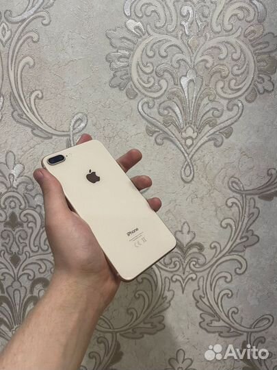 iPhone 8 Plus, 64 ГБ