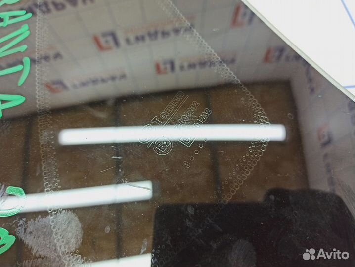 Стекло кузовное глухое правое LADA Granta 21900540