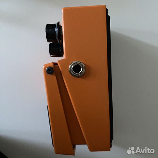 Гитарная педаль Boss ds 1