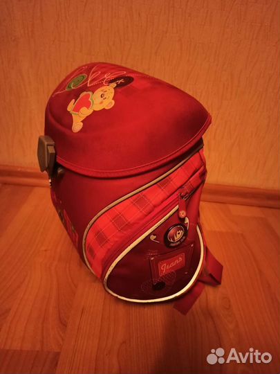 Рюкзак школьный