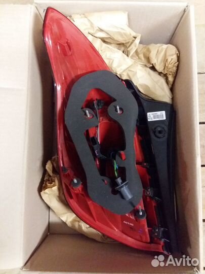 Фонарь зад Опель mokka RH