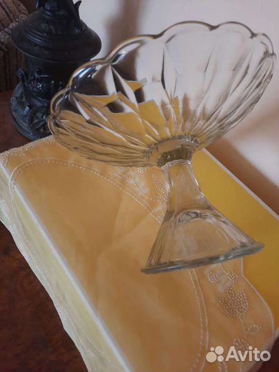 Фруктовница на ножке СССР