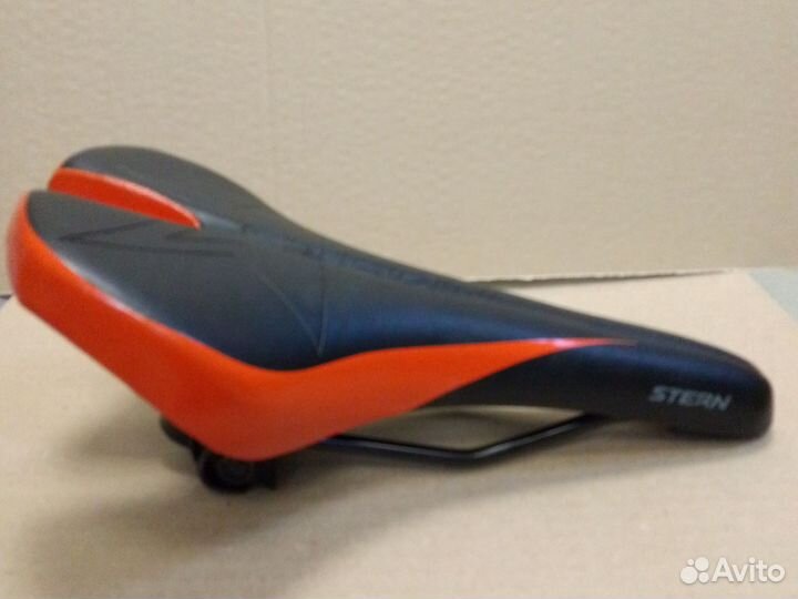 Седло для шоссейного велосипеда