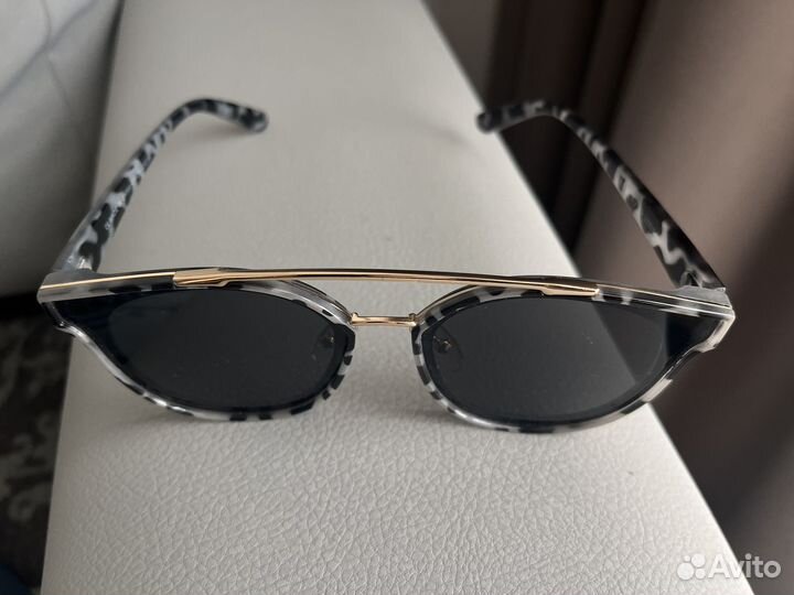 Солнцезащитные очки