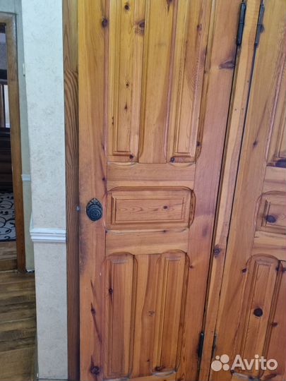 Дверь деревянная
