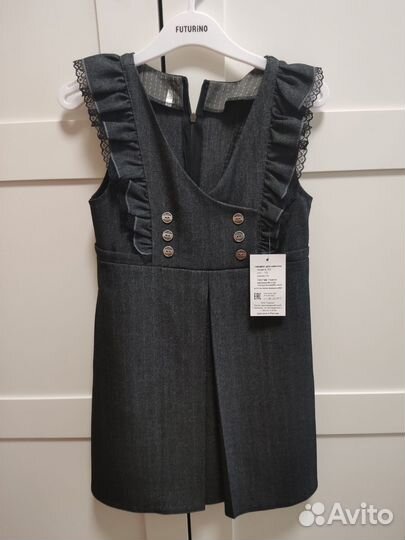 Платье для девочки новое 122