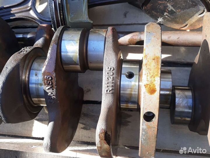 Каленвал мерседес Е 320