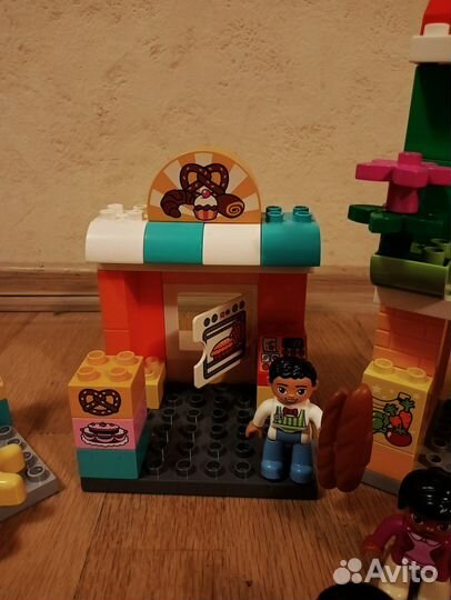 Лего дупло, Городская площадь, 10836