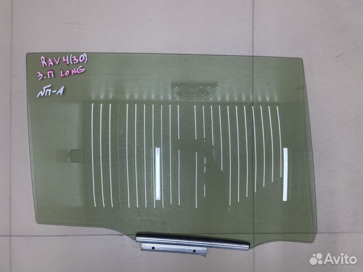 Стекло двери Toyota RAV4 (30)