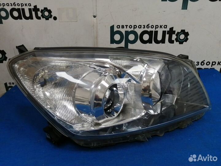 Фара галоген правая 81130-42450 Toyota Rav4 30