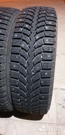 Bridgestone Blizzak Spike-01 185/65 R15 88T