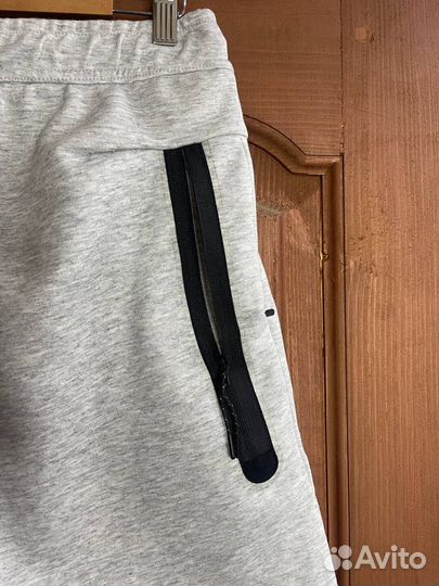 Шорты Nike tech fleece