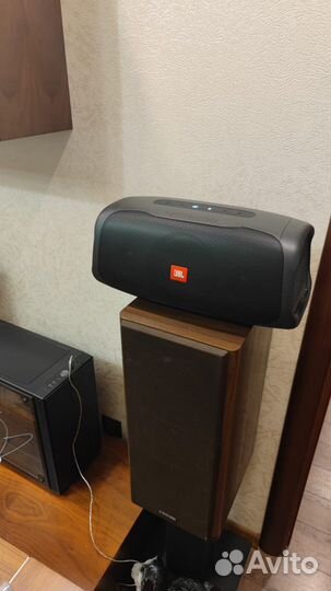 Колонка jbl 110 JBL Boombox 2
