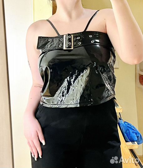 Латексный топ