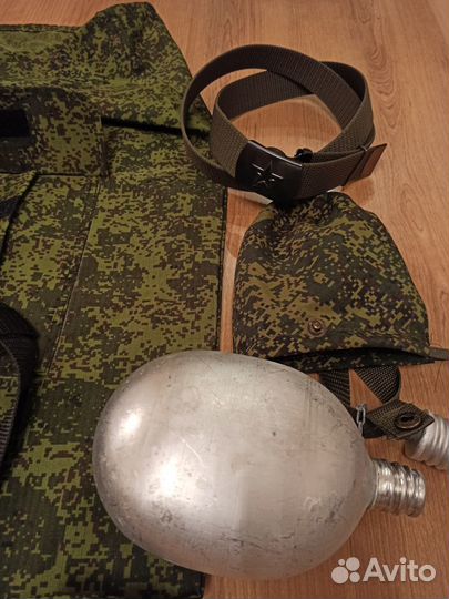 Армейский вещмешок, фляжка и ремень комплектом