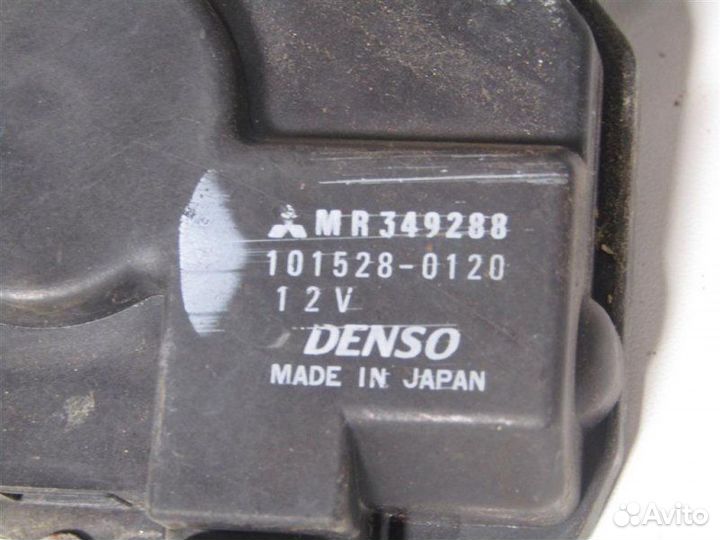 Замок двери задней правой Mitsubishi Pajero 3 4M41