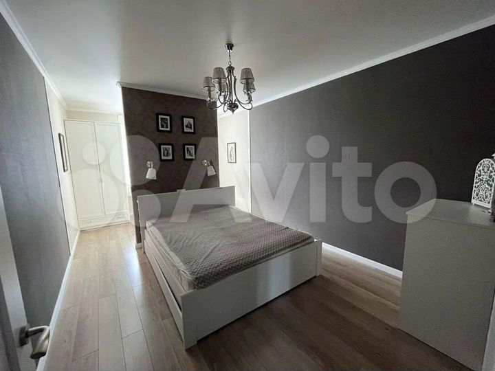 3-к. квартира, 72 м², 8/10 эт.