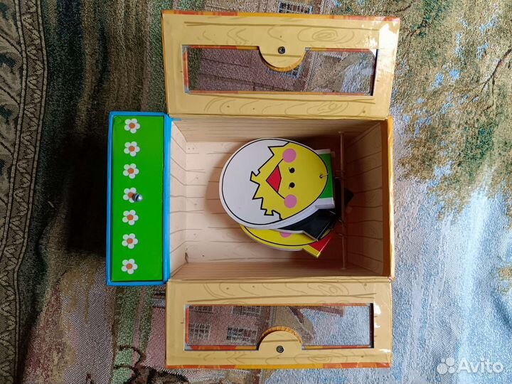 Игровой шкаф с блокнотами