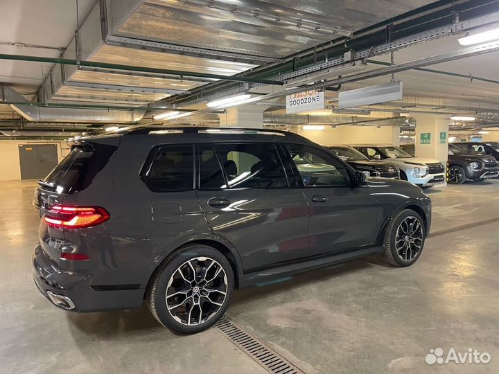 BMW X7 3.0 AT, 2022, 1 562 км