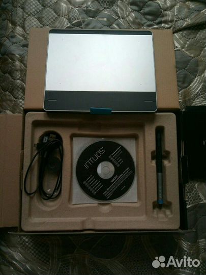 Графический планшет Wacom intuos pen&touch small