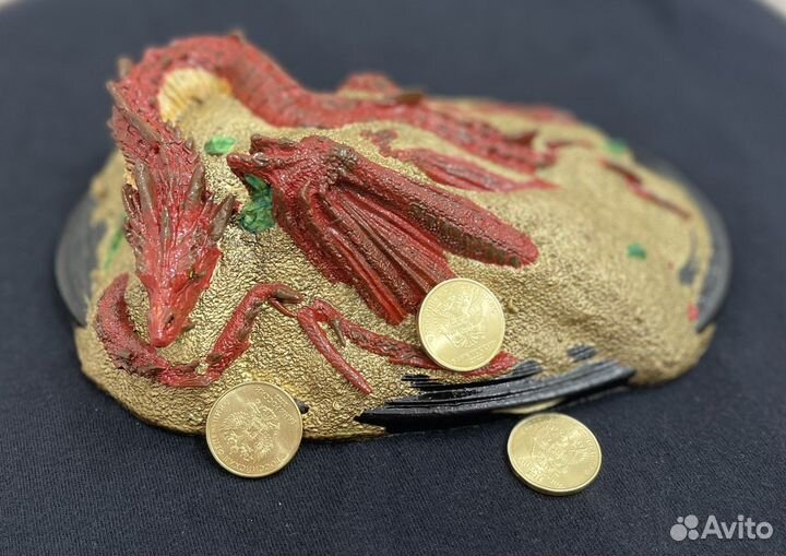 Smaug дракон, хранитель денег, тотем